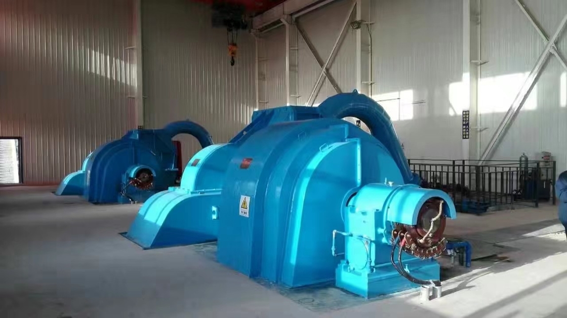 IP54 Generatore di energia per turbine Pelton senza spazzole 100kw-50mw Potenza di uscita 6-10kV Voltaggio nominale