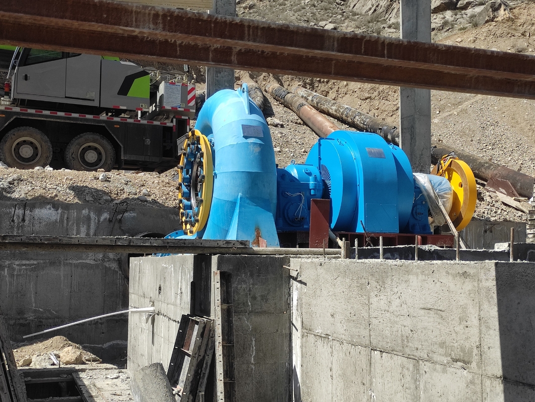 Generatore a turbina ad acqua a tensione per controllo automatico 200kw-20mw Installazione senza spazzole