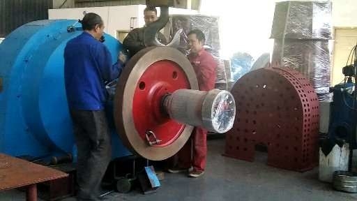 Turbina ad acqua a colori personalizzata 200kw-20mw Potenza di uscita Operazione interna / esterna