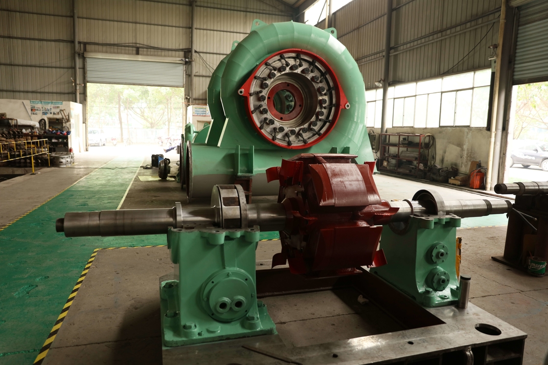 Potenza Verticale Turbina d'acqua Generatore senza spazzole 200kw-20mw 450-1000 RPM 220V-690V