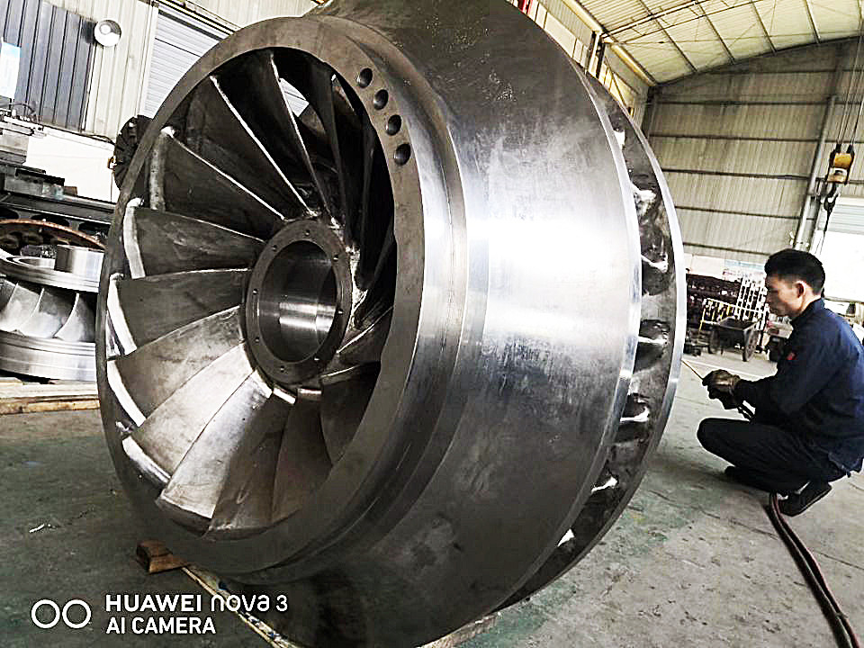 Generatore a turbina Francis verticale o orizzontale 400V 800V 6,3kV 10kV