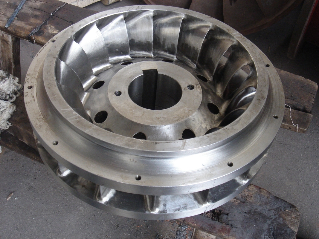450 - 1000 giri al minuto Generatore a turbina ad acqua Installazione verticale/orizzontale 220V-690V Voltaggio