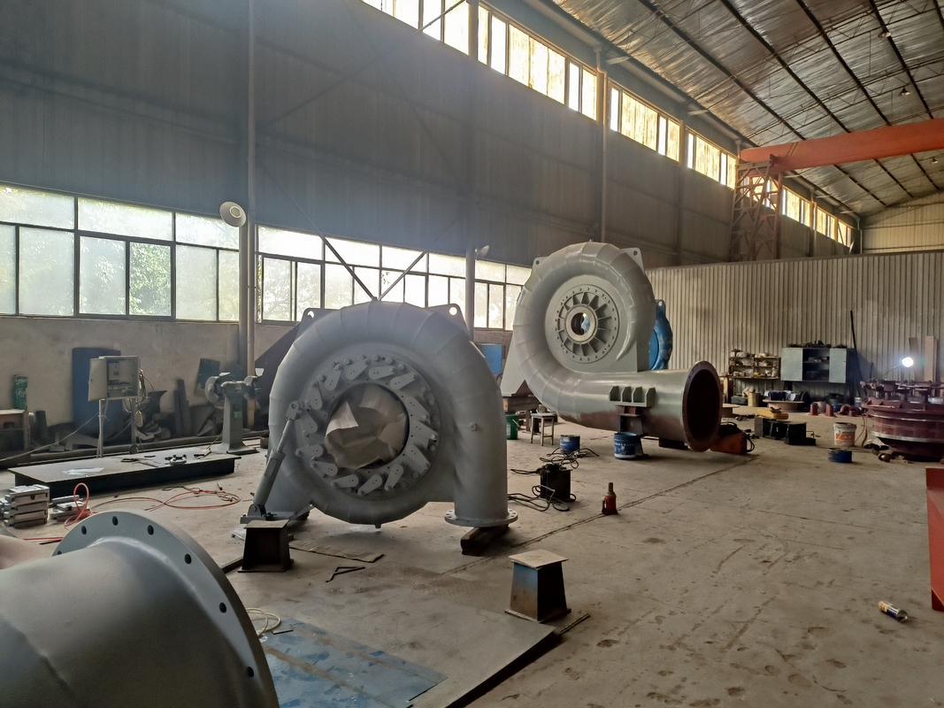 Oltre 30 anni di vita Tempo e velocità 150RPM-1000RPM Generatore ad acqua per turbine industriali
