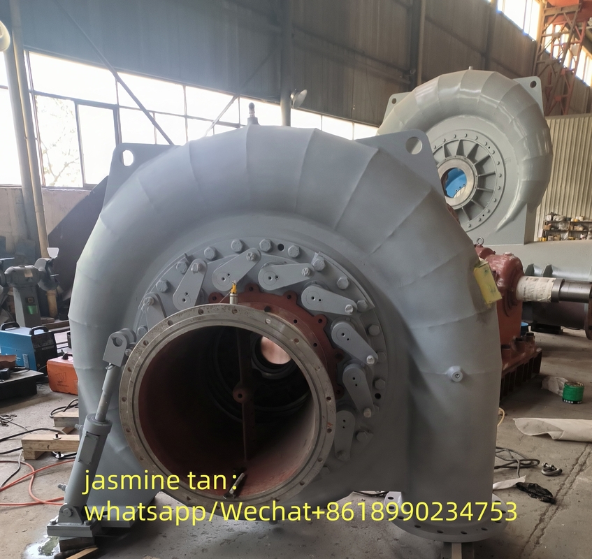 Generatore a turbina ad acqua a controllo automatico per la generazione di energia