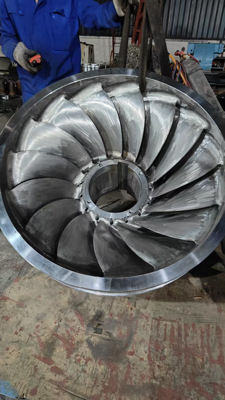 Turbina idroelettrica ad alte prestazioni a più pale con durata di 10-20 anni ed efficienza del 90%