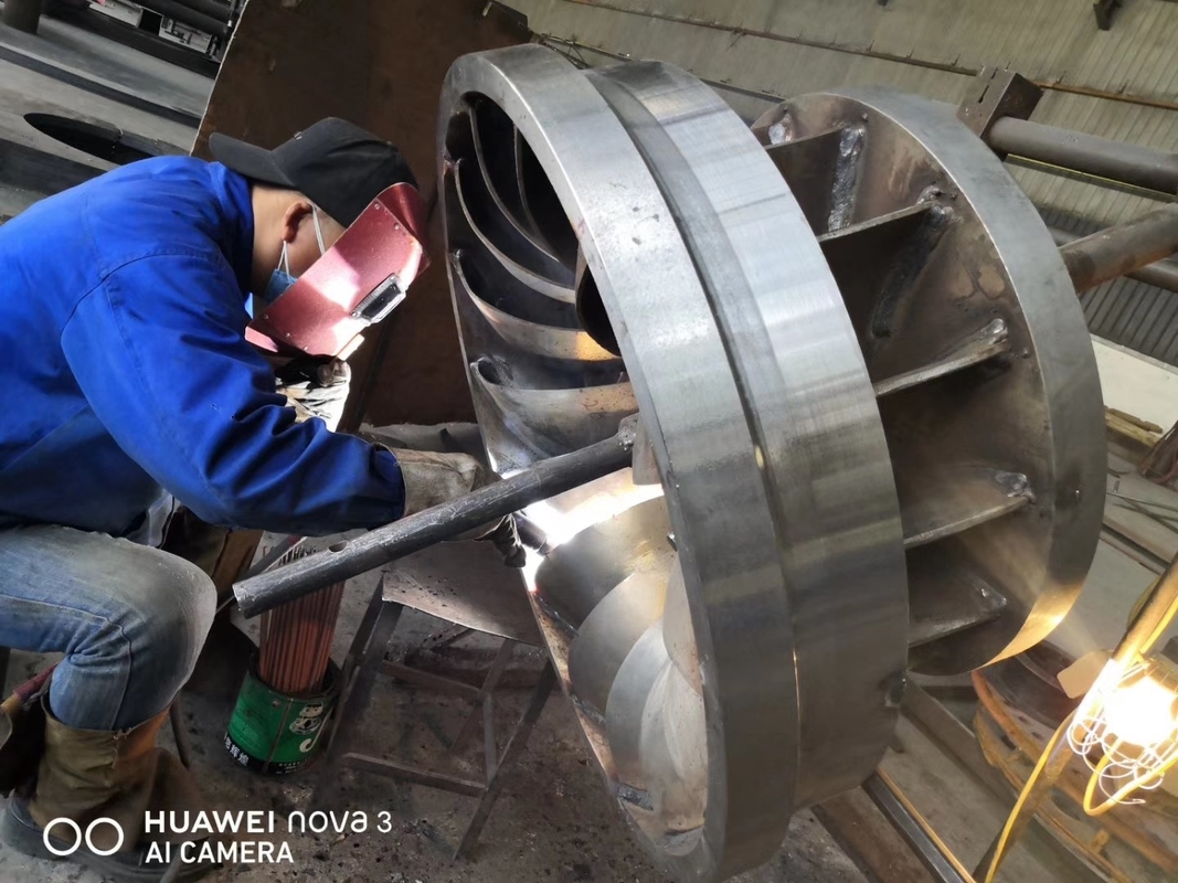Turbina idroelettrica in acciaio inossidabile per la produzione di energia ecologica e sostenibile