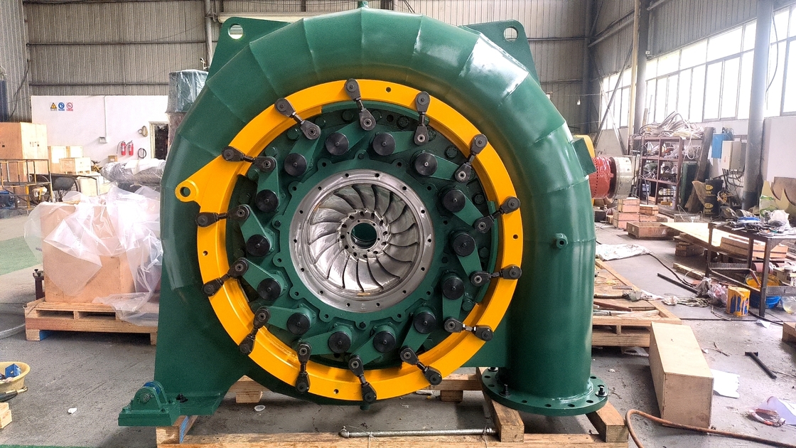 Modello di sistemazione orizzontale o verticale Turbina ad acqua tipo generatore sincrono per applicazioni industriali