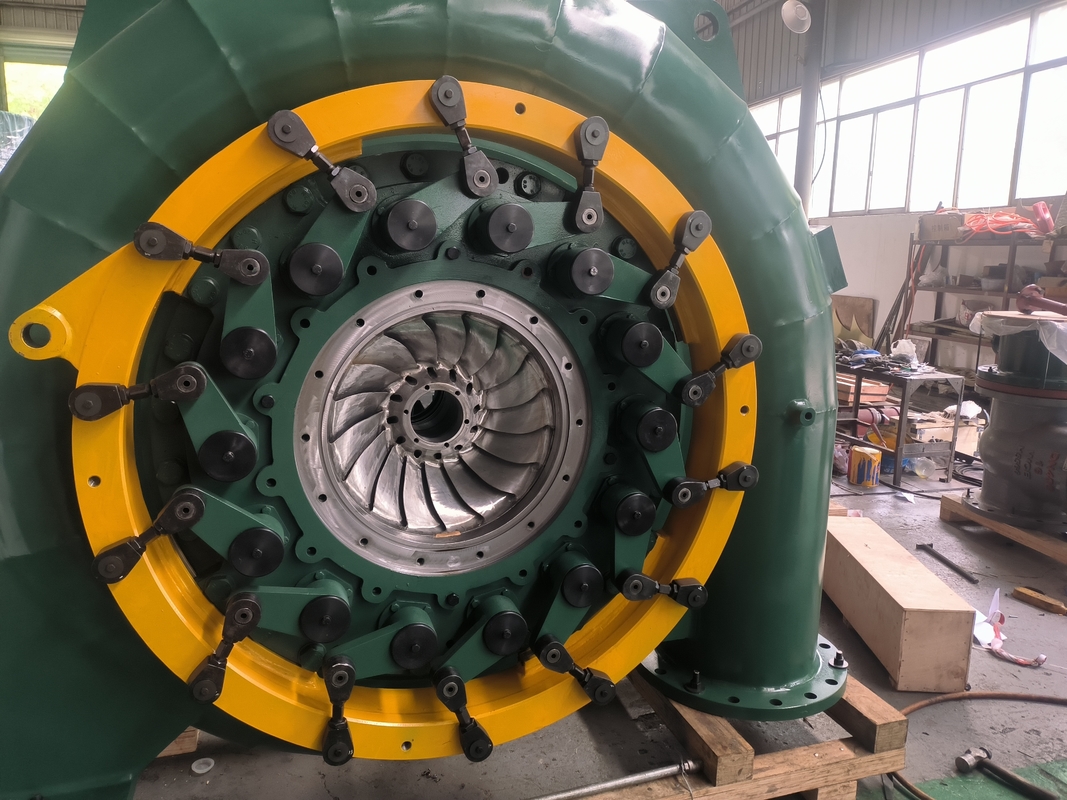 Modello di sistemazione orizzontale o verticale Turbina ad acqua tipo generatore sincrono per applicazioni industriali