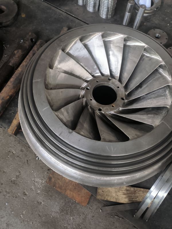 Diametro di ingresso personalizzato 1-5 metri Turbina idroelettrica con velocità nominale del rotore 100 giri al minuto 200 giri al giorno 300 giri al giorno 500 giri al giorno 1000 giri al giorno