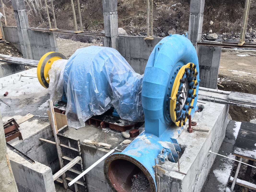150RPM-1000RPM Gamma di velocità Generatore a turbina ad acqua Basso livello di rumore ≤80dB e lunga durata superiore a 30 anni