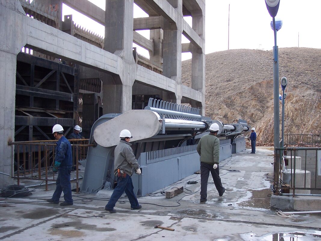 Macchina per la pulizia di griglie industriali con potenza da 0,40 a 1000KW e spessore da 4,5 a 16 mm per una rimozione efficiente dei detriti