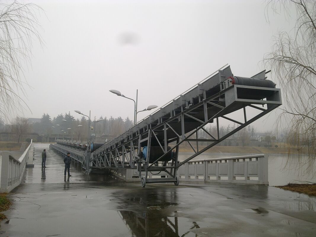 Macchina per la pulizia delle griglie di spazzatura con spessore da 4,5 a 16 mm, con intervallo di velocità da 150RPM a 1000RPM e compatibilità con larghezza griglia da 0,5 a 3 metri