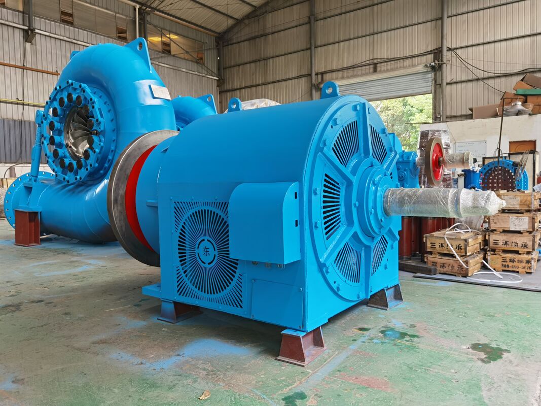 Materiale del corridore in acciaio inossidabile per generatore a turbina Francis con gamma di potenza da 300kW a 20MW e tecnologia di avviamento progressivo
