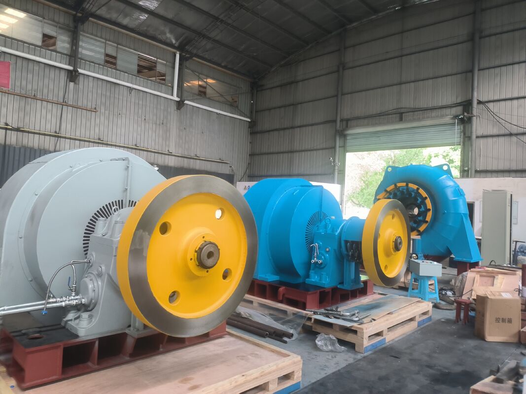 Generatore a turbina Francis in modalità di controllo automatico con layout orizzontale o verticale e velocità nominale di 450-1000 giri/min per la generazione di energia