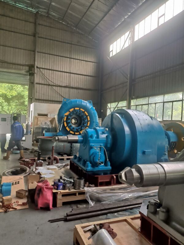Generatore a turbina Francis in acciaio inossidabile con modalità di controllo automatico e 450-1000 RPM per soluzioni di energia idroelettrica