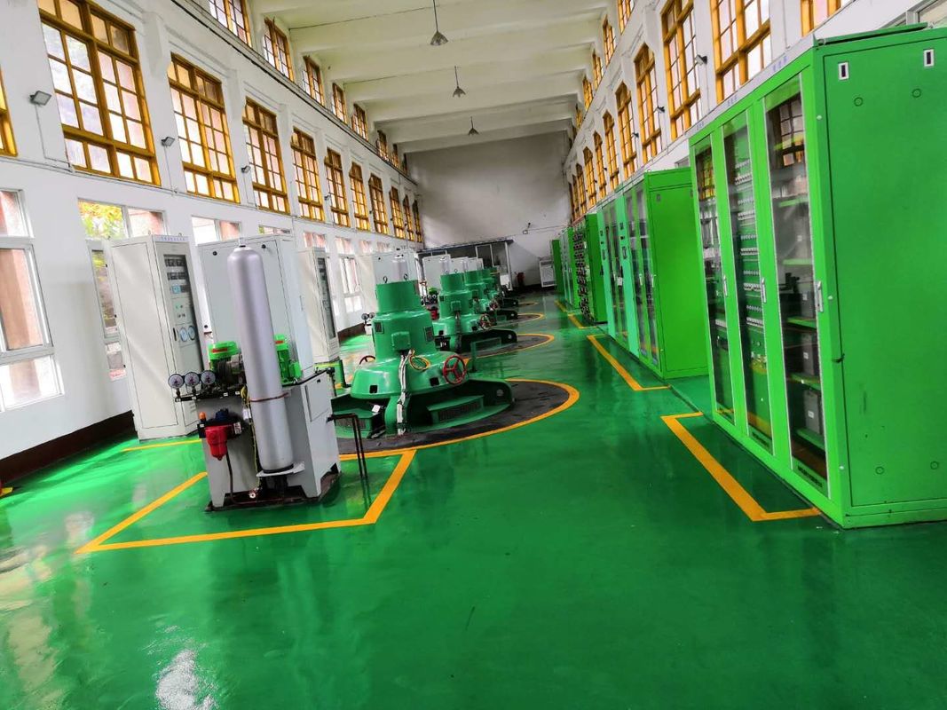 Generatore idroturbina Kaplan con testa d'acqua da 5 a 30 m, lame in acciaio inossidabile e opzioni di tensione personalizzate per applicazioni idroelettriche