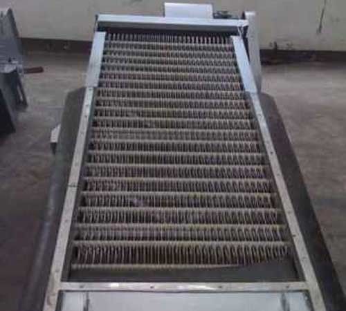 Macchine per la pulizia industriale con larghezza di scaffalatura da 0,5 a 3 metri Compatibilità e componenti resistenti alla corrosione in acciaio ad alta resistenza per il controllo automatico o manuale