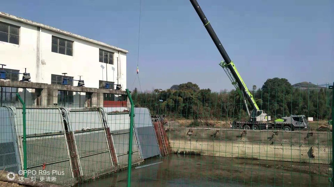 Macchine per la pulizia industriale con larghezza di scaffalatura da 0,5 a 3 metri Compatibilità e componenti resistenti alla corrosione in acciaio ad alta resistenza per il controllo automatico o manuale