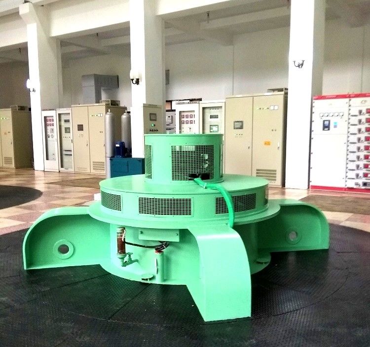 Apparecchiature di sollevamento di carico di progettazione orizzontale o verticale progettate per un peso compreso tra 2000 e 10000 kg ottimizzate per lavori pesanti