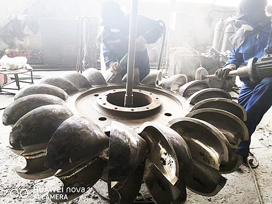 100kw-50mw Potenza di uscita Pelton Wheel Turbine Generator con metodo di raffreddamento ad aria / olio