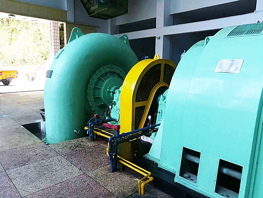 Generatore di turbina ad acqua di raffreddamento ad aria/acqua verticale 220V-690V senza spazzole 200kw-20mw 450-1000 RPM