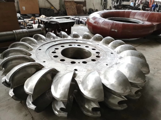 Efficienza Generatore a turbina Pelton senza spazzole 100kw-50mw Potenza di uscita Grado di protezione IP54